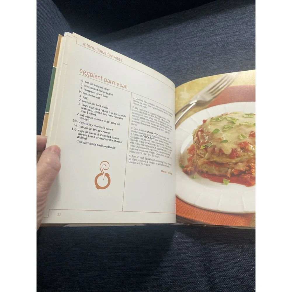 Crock-Pot Vegetarian Recipes by Publications International Ltd. Staff (2013,...